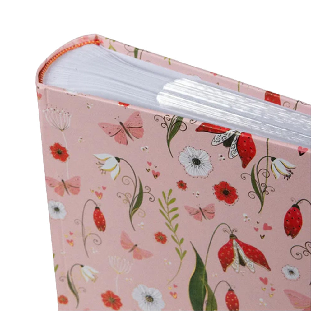 Ryggen på Secret Garden Pink-albummet med blomstermotiv