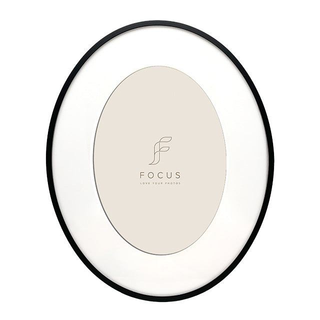 Focus Aster Oval Sort Aluramme 24x30 / 18x24 cm