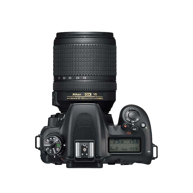 Nikon D7500 + 18-140mm VR Kit