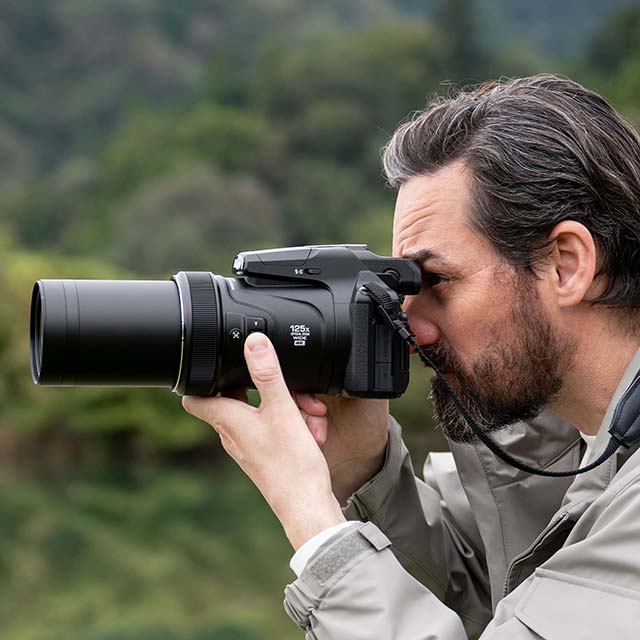 Nikon Coolpix P1100