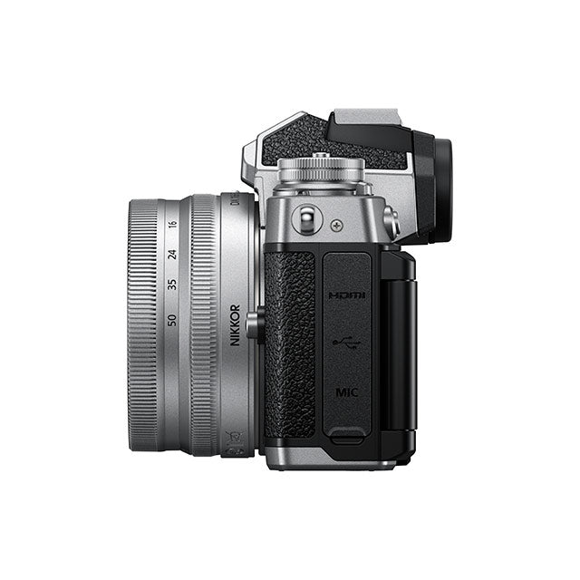 Nikon Z fc + NIKKOR Z DX 16-50mm F/3.5-6.3 VR
