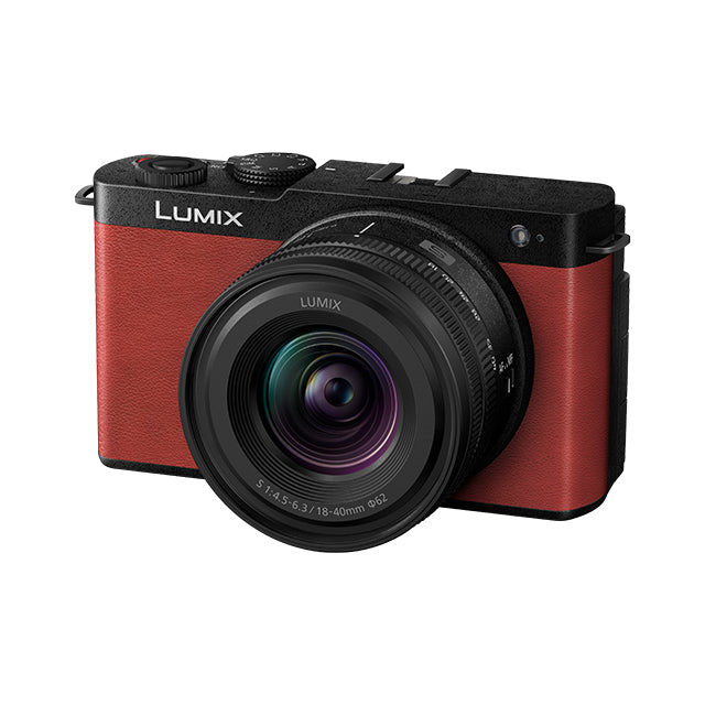 Panasonic Lumix S9 Crimson Red + 18-40mm F/4.5-6.3