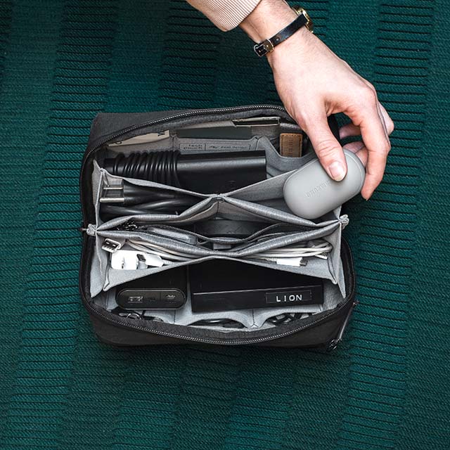 Peak Design Tech Pouch Sort