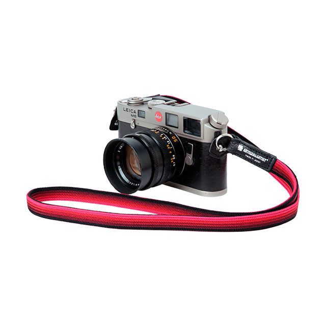 ARTISAN & ARTIST ACAM-312A Silk Camera Strap Gradation Sort / Rød