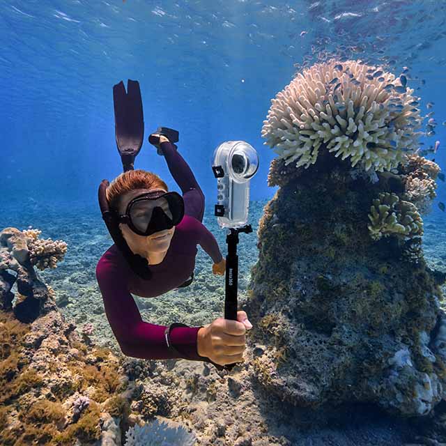 Insta360 X4