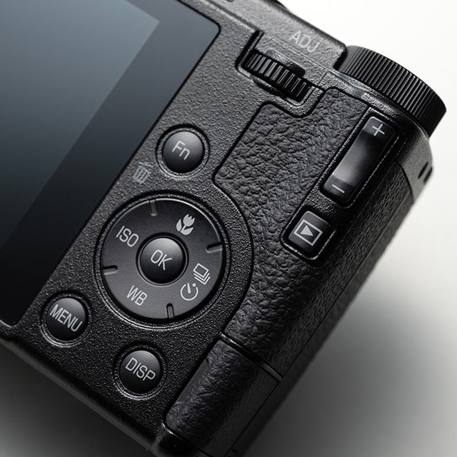 Ricoh GR IV