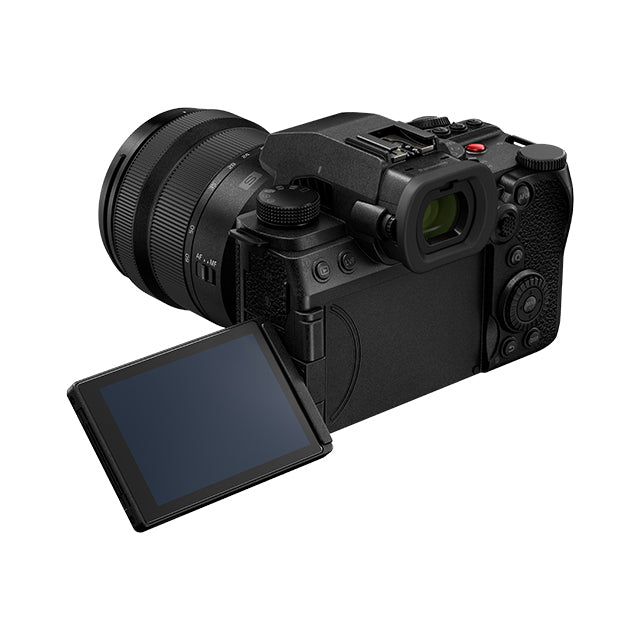 Panasonic Lumix S5 IIx + 20-60mm F/3.5-5.6