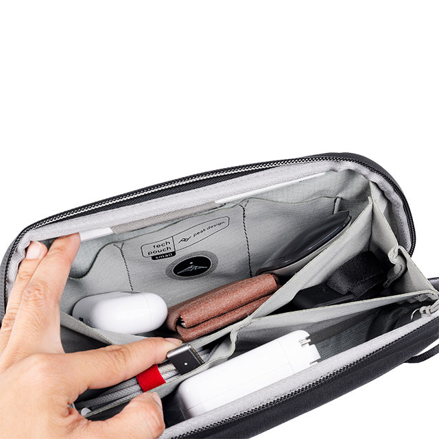 Peak Design Tech Pouch Small Charcoal