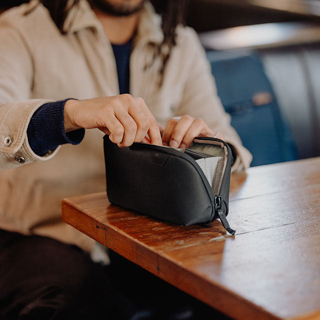 Peak Design Tech Pouch Small Sort