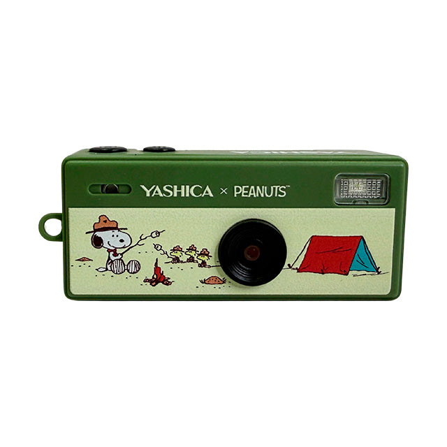 YASHICA Funtastic Keychain Camera Snoopy's Summit